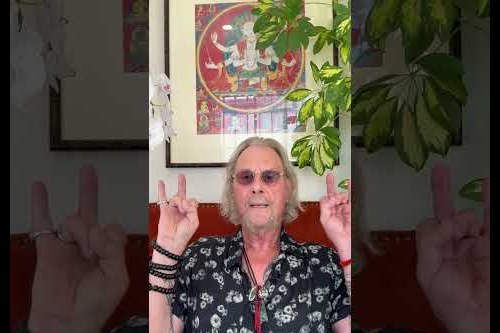 Embedded thumbnail for Anti Aging Meditation and Kriyas. Sit with Dr Julian Neil for Meditation Monday